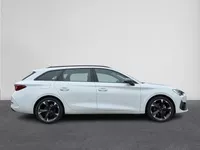 CUPRA Leon Sportstourer 1.5 eTSI Automaat Business Edition | Panorama Schuifdak | Navigatie | Climate Control | LED Verlichting | 18"Lmv | Camera | Keyless Go | Apple Carplay/Android Auto  ( Vestiging - Vianen ) Foto