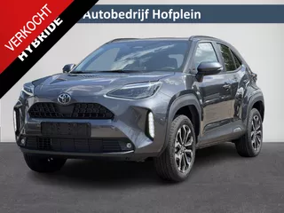 Toyota Yaris Cross 1.5 Hybrid 130 Dynamic 10KM !!| NIEUW ! |  17&quot; LM-Velgen | Climate Control | Adaptieve-Cruise | Apple Carplay/Android Auto | LED Verlichting | Achteruitrij Camera | Parkeersensoren | Winter pakket | Voorruit Verwarming  ( Vestiging Vianen )