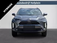 Toyota Yaris Cross 1.5 Hybrid 130 Dynamic 10KM !!| NIEUW ! |  17" LM-Velgen | Climate Control | Adaptieve-Cruise | Apple Carplay/Android Auto | LED Verlichting | Achteruitrij Camera | Parkeersensoren | Winter pakket | Voorruit Verwarming  ( Vestiging Vianen ) Foto