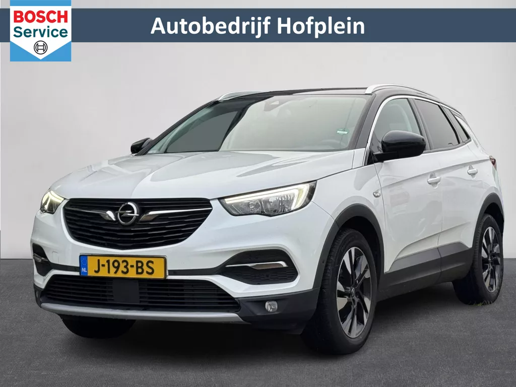 Opel Grandland X 1.2 Turbo 130pk Innovation | Navigatie | AGR-Stoelen | LM-Velgen | Carplay | Camera | | Stuur- en Stoelverwarming |  Dode hoek Detectie | Trekgewicht 1400kg ( Vestiging Vianen Tel: 0347-371248 )