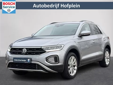 Volkswagen T-Roc 1.5 TSI Life | Automaat | Volledig digitaal instrumentenpaneel | LED Verlichting | Airconditioning automatisch, 2-zone | Apple Carplay/Android Auto | parkeer assistent | 16" LM velgen ( Vestiging - Vianen ) Volkswagen T-Roc 1.5 TSI Life | Automaat | Volledig digitaal instrumentenpaneel | LED Verlichting | Airconditioning automatisch, 2-zone | Apple Carplay/Android Auto | parkeer assistent | 16" LM velgen ( Vestiging - Vianen )